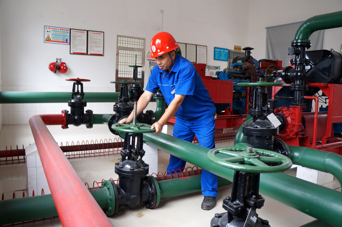 江西石油加強油庫作業場所冬防安全檢查