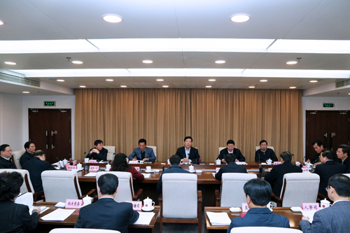 楊棟梁在總局黨組中心組（擴(kuò)大）學(xué)習(xí)會議上強調(diào)