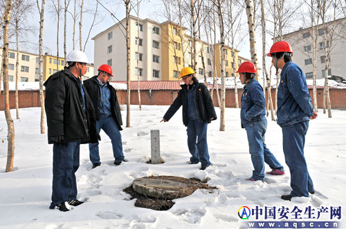落實“八防”保安全2.jpg
