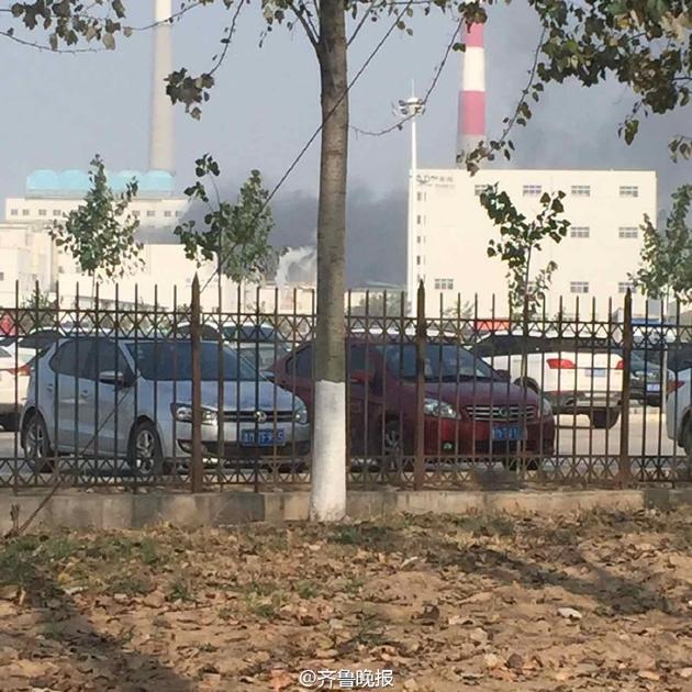 博興雅美科技有限公司廠區(qū)失火。